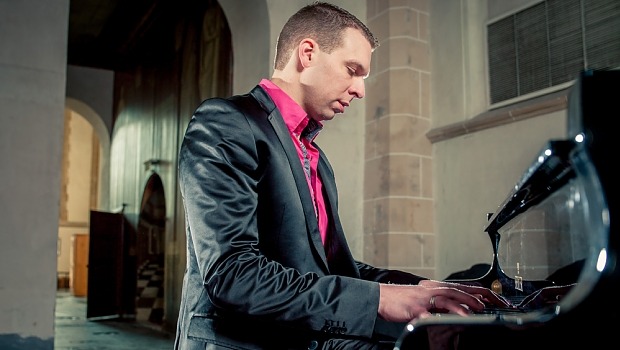 Dennis de Bruijn pianist