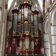 Organist Dennis de Bruijn speelt in de Sint Maartenskerk te Zaltbommel