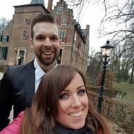 Met zangeres Eveline Cocu spelen in het kasteel Wijenburg in Echteld